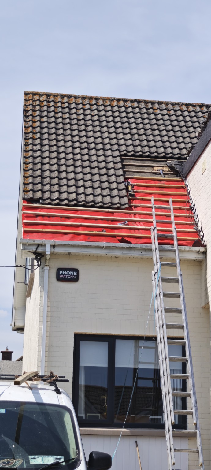 Modern flat roof membrane installation